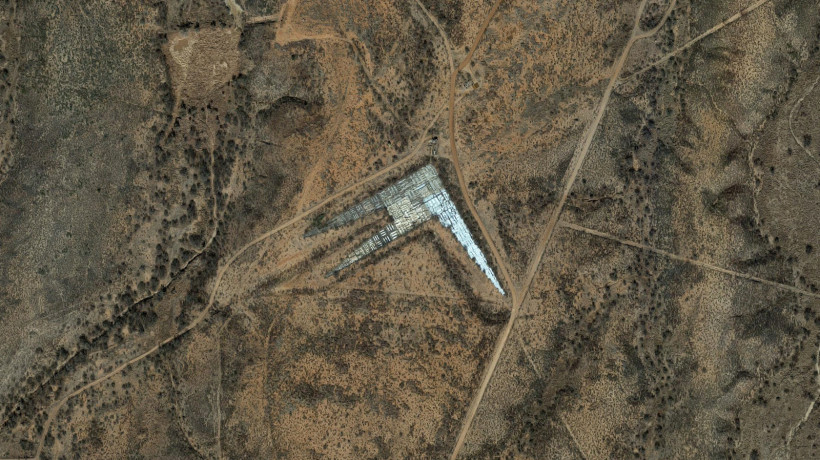 Fig. 1. Callibration target, Fort Huachuca, Sierra Vista, Arizona, USA. Google Earth screen capture.