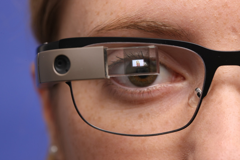 Fig. 12: Fraunhofer IIS/Fuchs, K., 2014. SHORE™ app for Google Glass. [digital photograph] (Erlangen, Germany, Fraunhofer IIS). Used with permission.