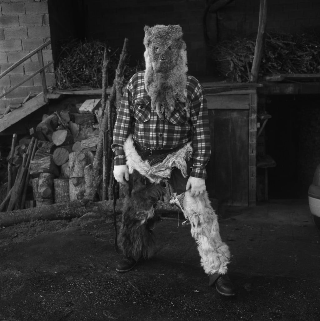 Wild character from Santiago de Arriba, Chantada. During the masquerade of Vilariño de Conso, Spain, 2019. © 2020 Yannick Cormier.