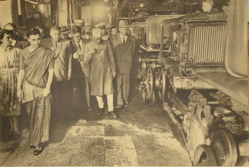 Figure 2. The Indian Prime Minister acquaints himself with production at Stalingrad Tractor Plant, NML-60873 in Jawaharlal Nehru in the Soviet Union (Moscow: State Fine Arts Publishing House, 1955). Reproduced by permission of Nehru Memorial Library, New Delhi.